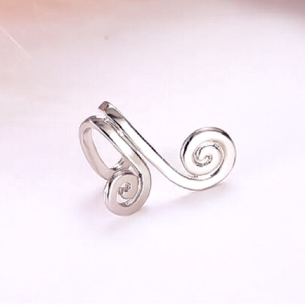 💜10/$25💜NEW Silver Double Swirl Tragus Ear Cuff Earring - Picture 6 of 9